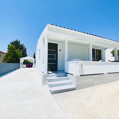 Sandy Bay Villa Ayia Napa Bagian luar foto